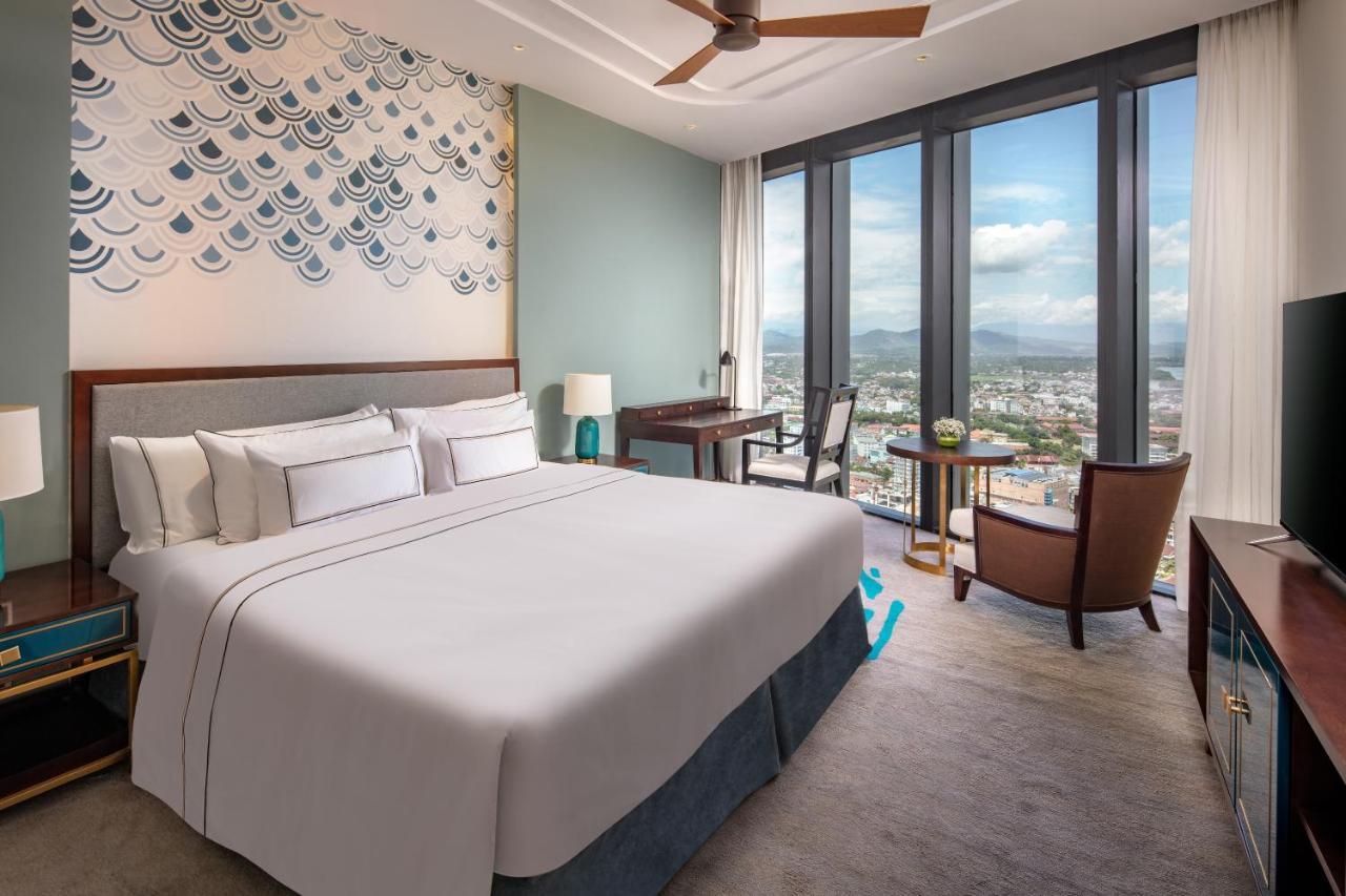 Melia Vinpearl Hue Hotel Bagian luar foto