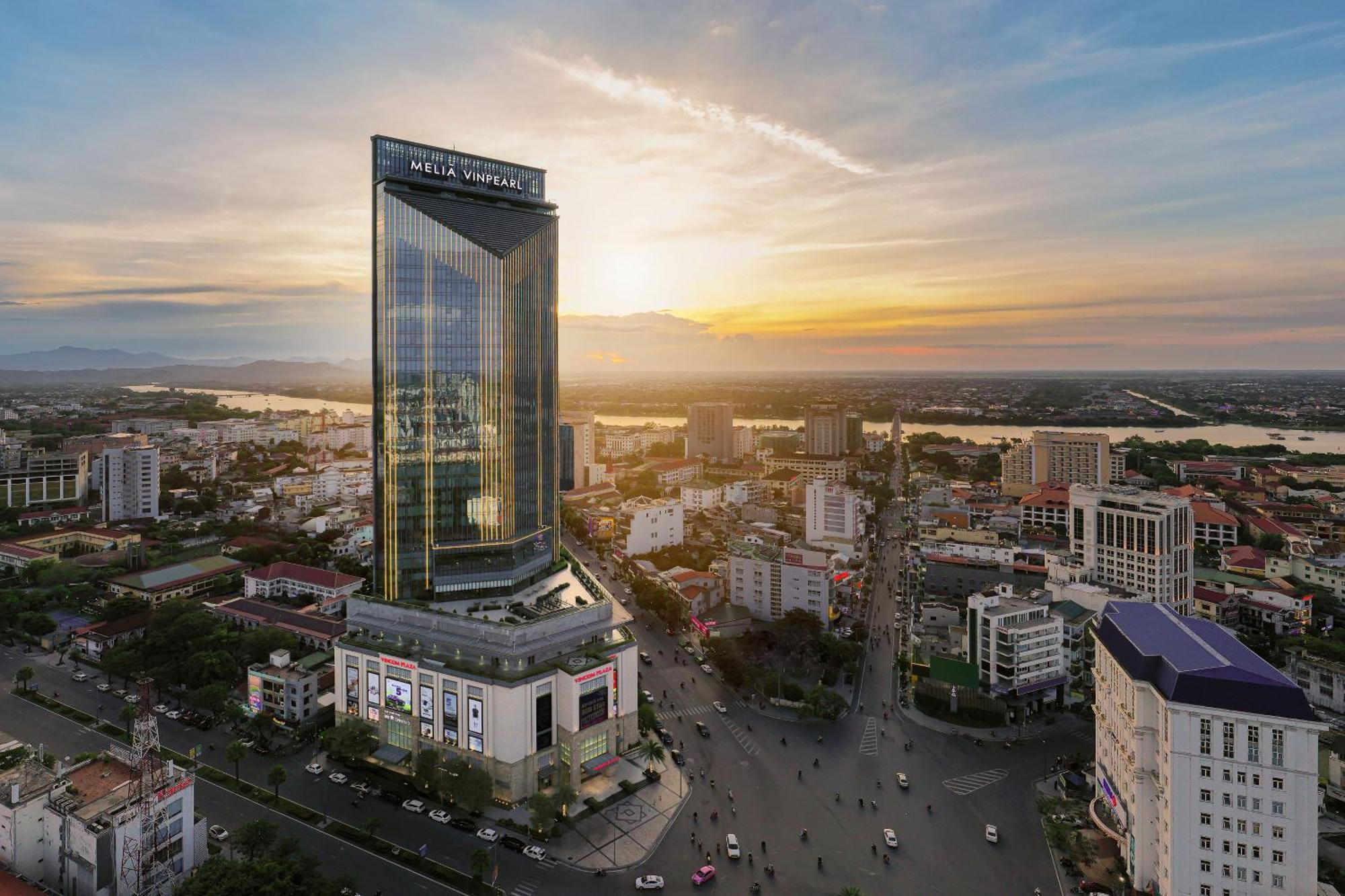 Melia Vinpearl Hue Hotel Bagian luar foto Milla Avenue