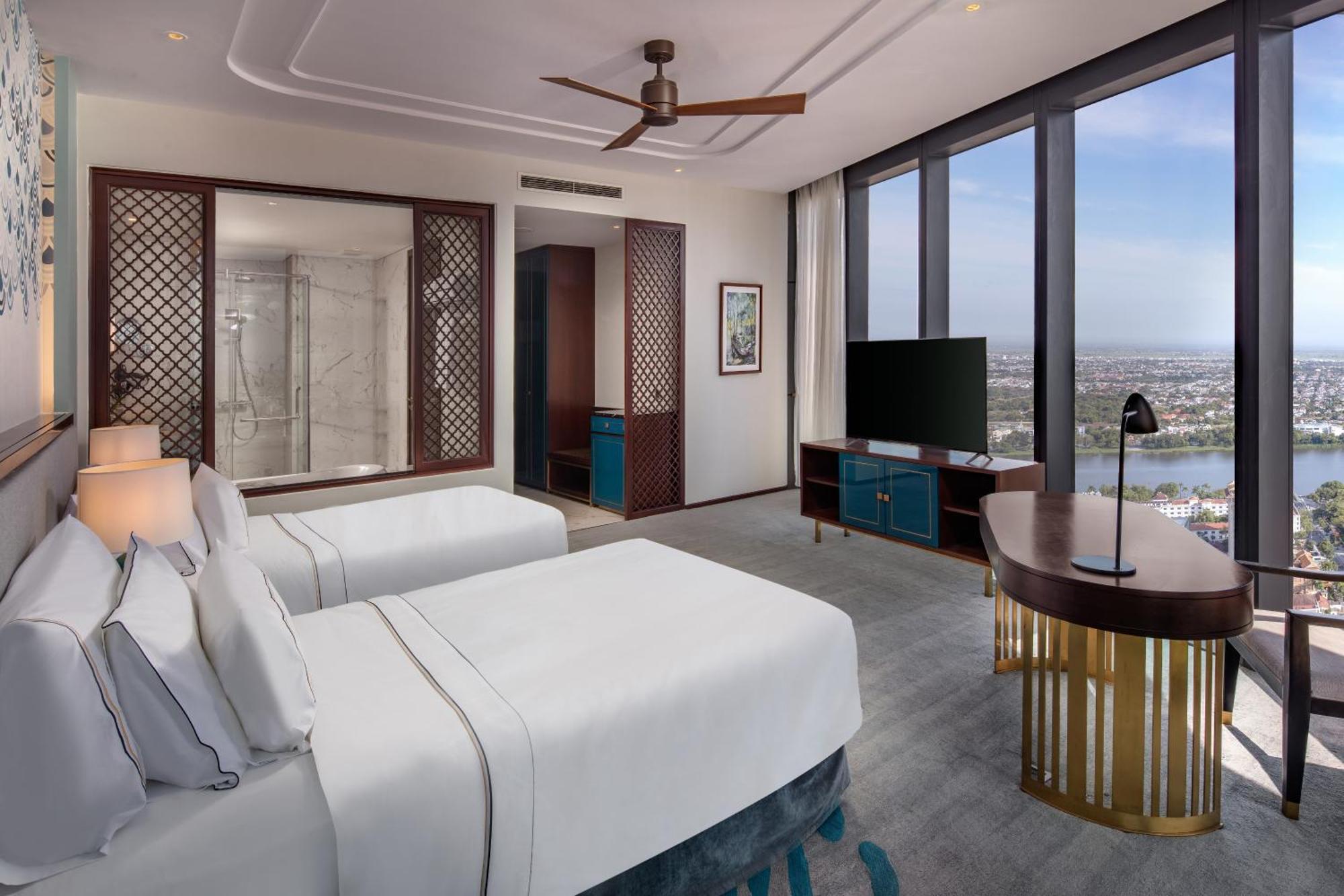 Melia Vinpearl Hue Hotel Ruang foto Deluxe Suite